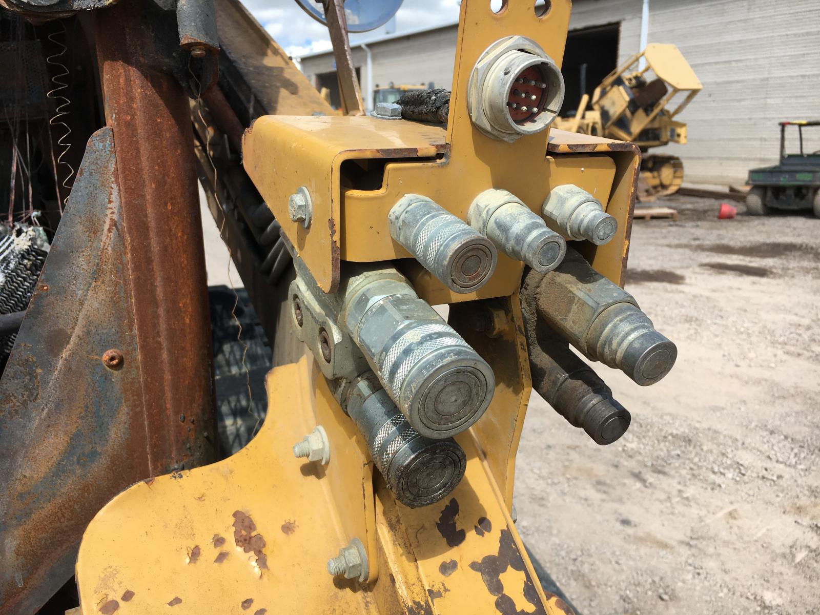 ./imagenes/INVOICE/2019/16173/MINICARGADOR CAT_ (15).JPG